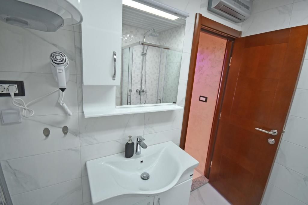 Апартаменты Apartmani Boban Игало